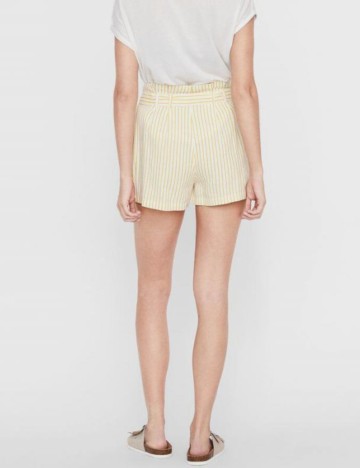Pantaloni scurti Vero Moda, galben, L