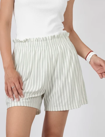 Pantaloni scurti Only, verde, M