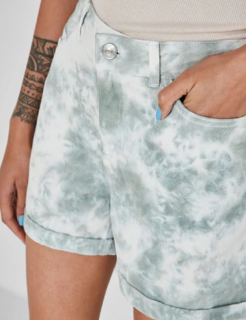 Pantaloni scurti Noisy May, verde, XS