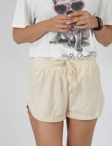 Pantaloni scurti Pieces, crem, S