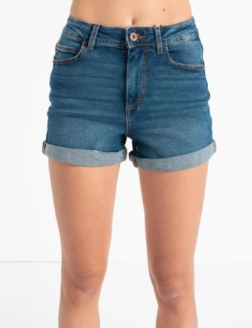 Pantaloni scurti Pieces, albastru