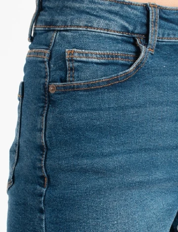 Pantaloni scurti Pieces, albastru