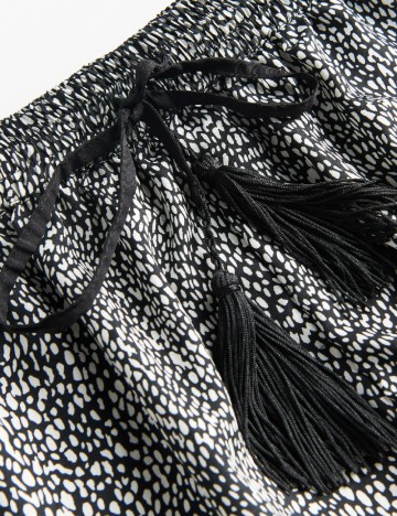 Pantaloni scurti Reserved, alb/negru, 34