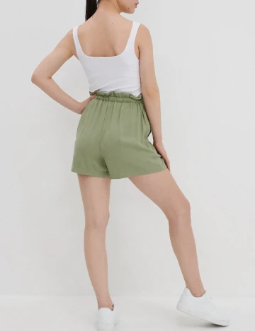 Pantaloni scurti House Brand, verde, XS