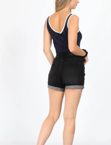 Top Reserved, bleumarin, M