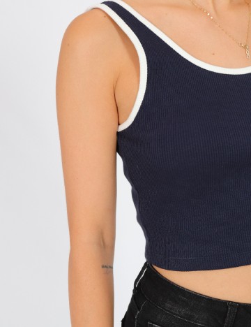 Top Reserved, bleumarin, M