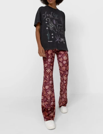 Pantaloni Stradivarius, grena, S