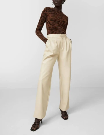 Pantaloni Stradivarius, crem deschis, 42