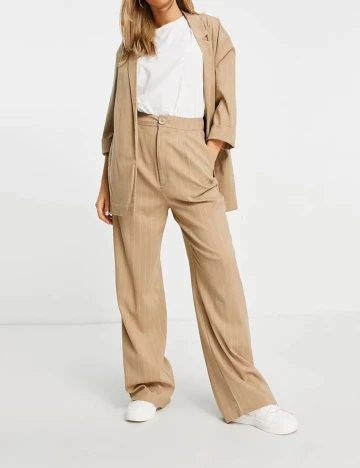 Pantaloni Stradivarius, maro, 38