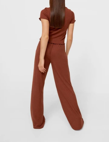 Pantaloni Stradivarius, maro, S