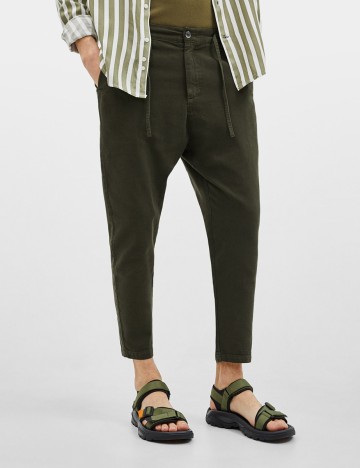 Pantaloni Bershka, kaki, 36