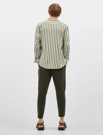Pantaloni Bershka, kaki, 36 Verde