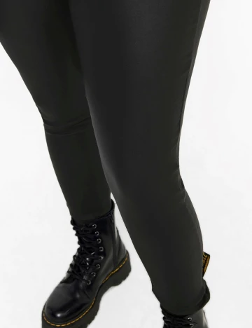 Colanti Only Carmakoma, negru, 48 Negru