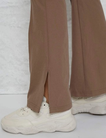 Pantaloni SHEIN, maro, XS