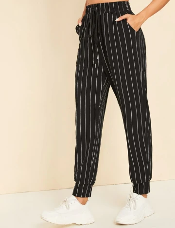 Pantaloni SHEIN, negru, XS