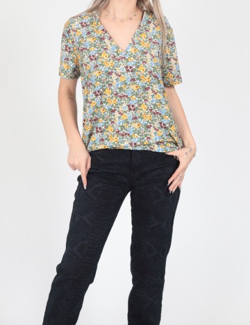 
						Tricou Jacqueline de Yong, floral